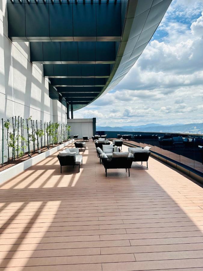Luxury Suites At Eaton Klcc Kuala Lumpur Luaran gambar
