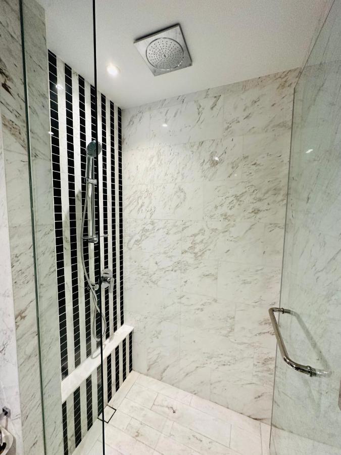 Luxury Suites At Eaton Klcc Kuala Lumpur Luaran gambar